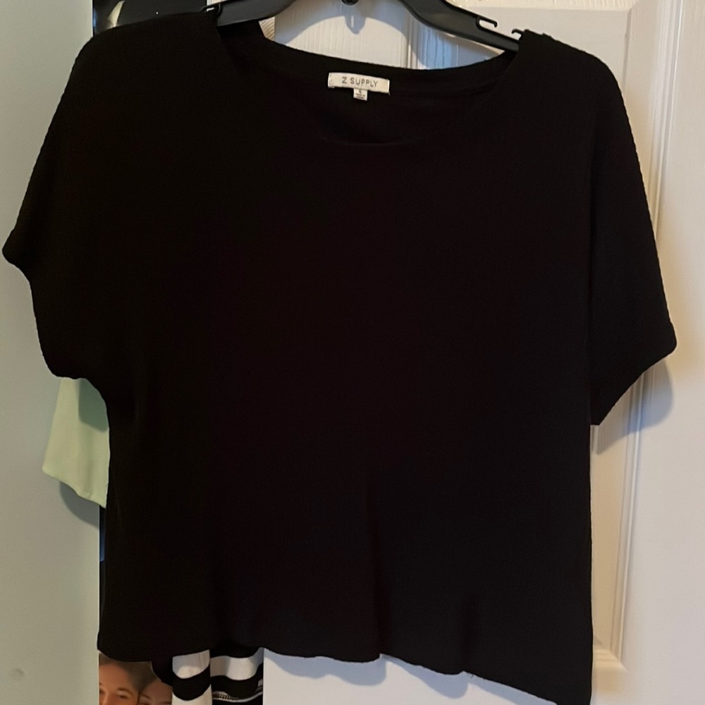 black short sleeve top